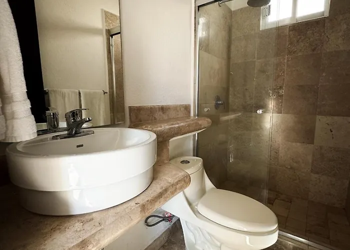 Modern 2br -3ba With Pool And Parking Villa