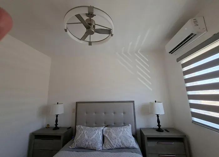 Villa Modern 2br -3ba With Pool And Parking *