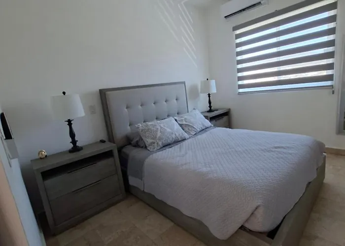 Villa Modern 2br -3ba With Pool And Parking