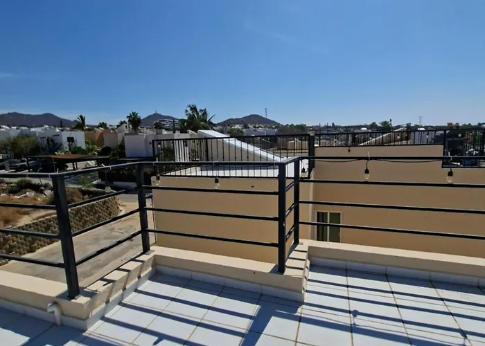 Villa Modern 2br -3ba With Pool And Parking